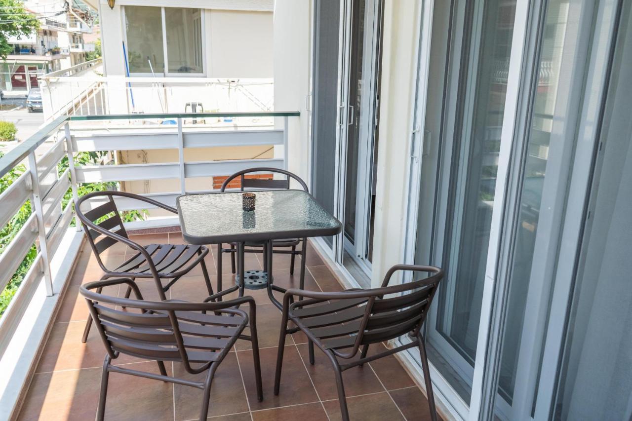 Apartment In Asproválta Luaran gambar