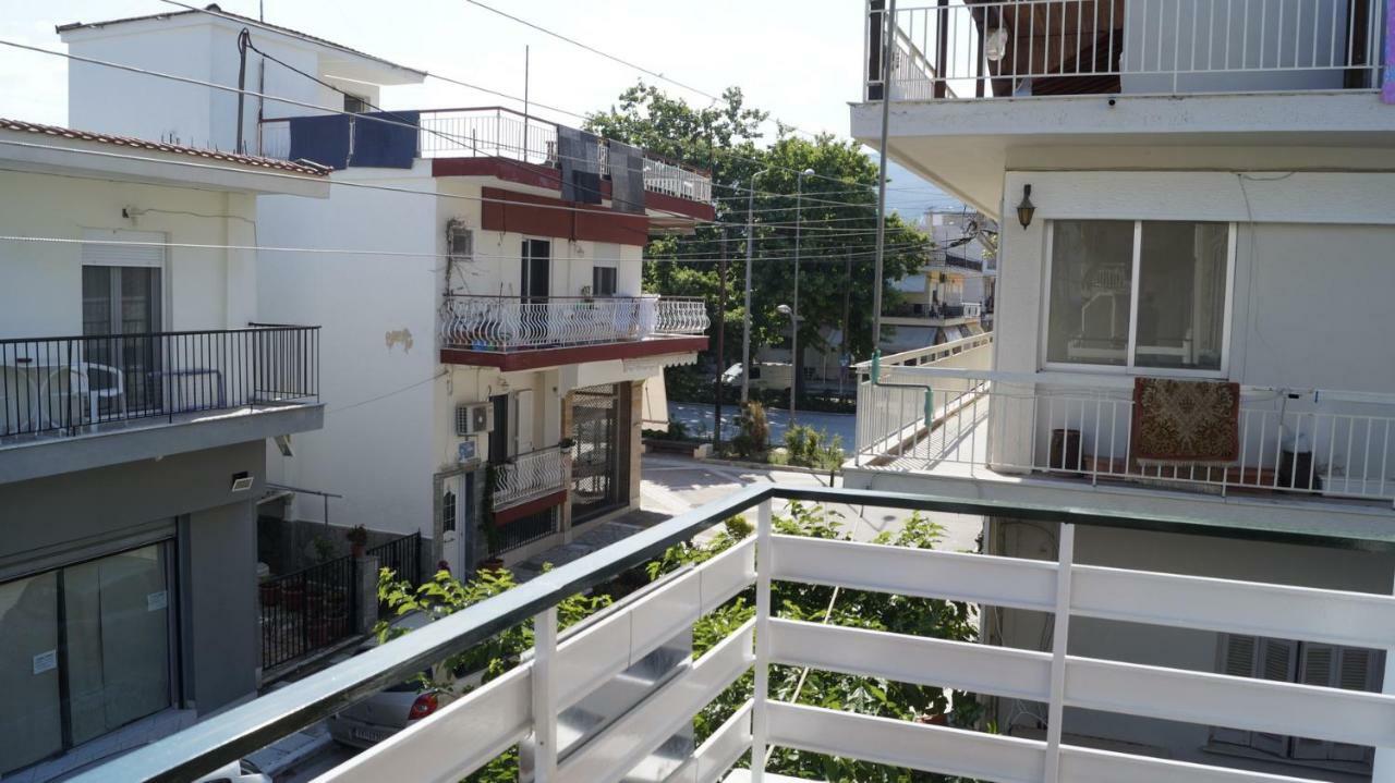 Apartment In Asproválta Luaran gambar